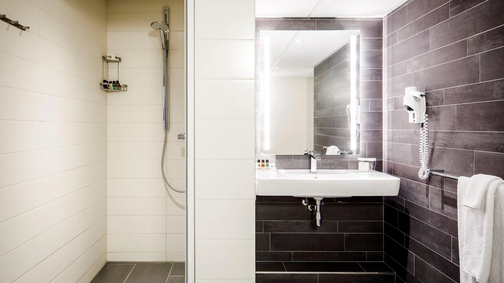 Holiday Inn Eindhoven Centre By Ihg Hotel