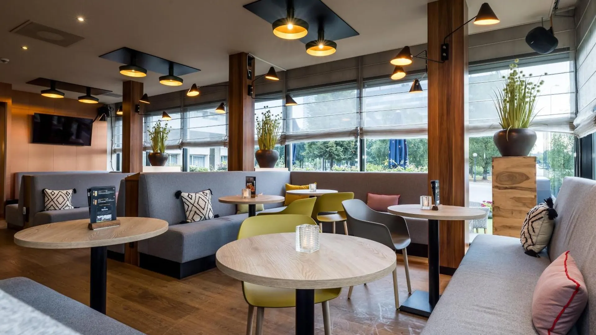Holiday Inn Eindhoven Centre By Ihg