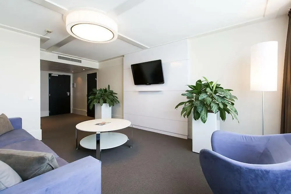 Holiday Inn Eindhoven Centre By Ihg
