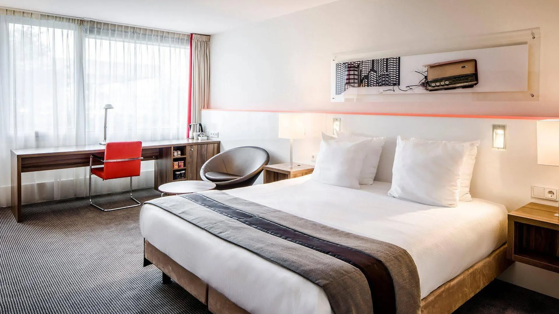 Holiday Inn Eindhoven Centre By Ihg